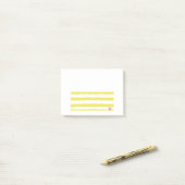 Post-It Notes avec des bandes jaunes et une couron (Sur un bureau)