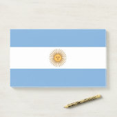 Post-it® Notes avec le drapeau de l'Argentine (Sur un bureau)