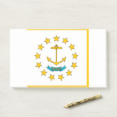 Post-it® Notes avec le drapeau de Rhode Island, USA (Sur un bureau)