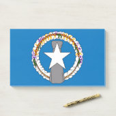 Post-it® Notes avec le drapeau des Mariannes du Nord, États (Sur un bureau)