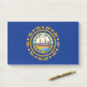 Post-it® Notes avec le drapeau du New Hampshire, USA (Sur un bureau)