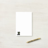 Post-it® Notes Chat Noir aux Yeux Verts (Sur un bureau)