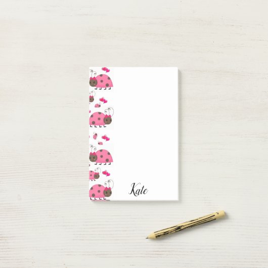 Post-it Notes coccinelle rose (Sur un bureau)