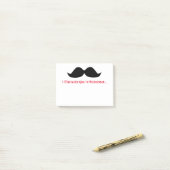 Post-it® Notes collantes de note de moustache (Sur un bureau)