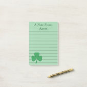 Post-it® Notes de Shamrock vert personnalisé (Sur un bureau)