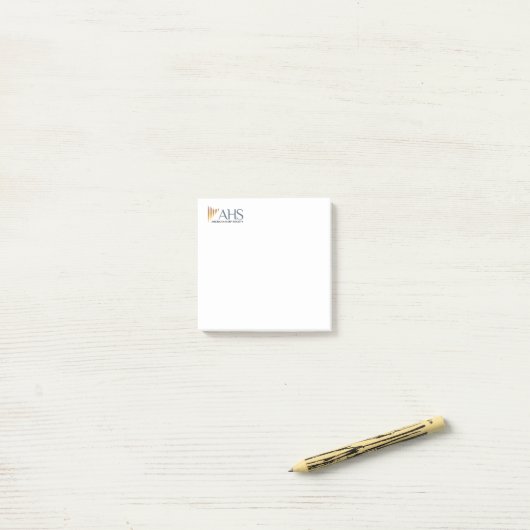 Post-it® Notes d'étiquette AHS 3 pouces x 3 pouces (Sur un bureau)