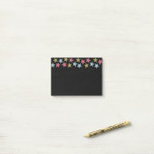 Post-it® Notes d'étoile sur le noir (Sur un bureau)