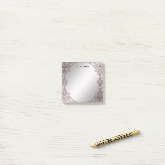 Post-it® Notes d'un billet ornemental rose (Sur un bureau)