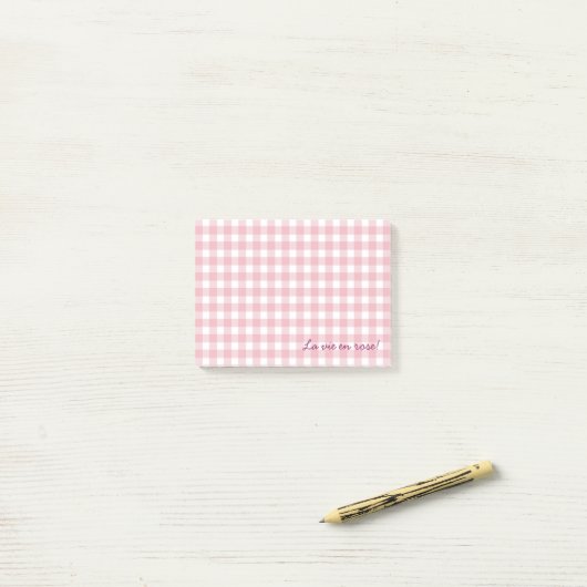Post-it® notes en vichy rose (Sur un bureau)