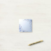 Post-it Notes Fleurs Ornementales Bleues avec Perl (Sur un bureau)