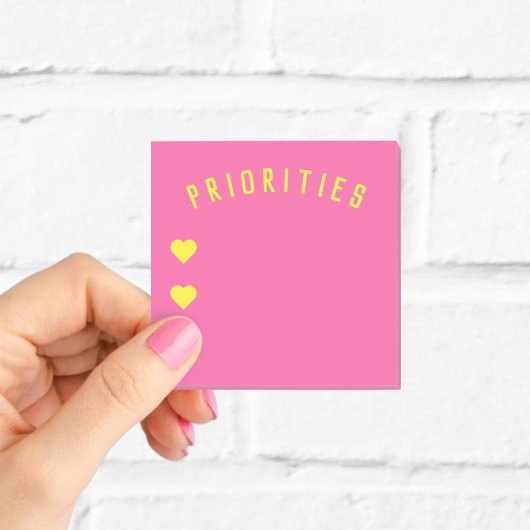 Post-it® Notes Prioritaires Rose Chaud et Jaune avec des Cœ