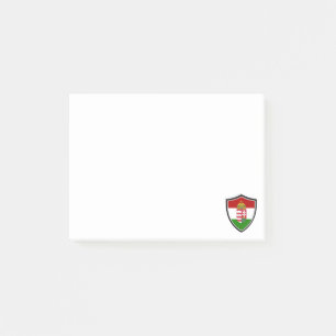 Post-it® Notes sur les armes du manteau de drapeau hongrois