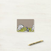 Post-it® Notes sur les fleurs grises (Sur un bureau)