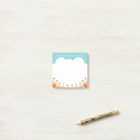 Post-it® Notes trop postérieures au nuage de crayon (Sur un bureau)