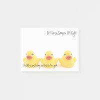 obstétriciens et canards jaunes en caoutchouc