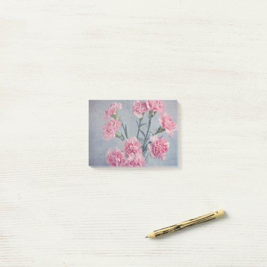 Post-it® Oeillets roses (Sur un bureau)