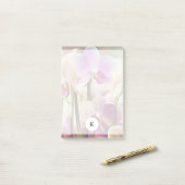 Post-it® Orchidées Modernes | Ajouter votre initiale (Sur un bureau)
