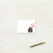 Post-it® Otter mignonne avec Coeurs d'Amour Rose (Sur un bureau)