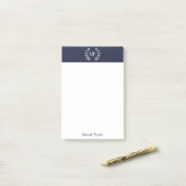 Post-it® Papier-notes Monogramme Couronne de Laurier Bleu M (Sur un bureau)