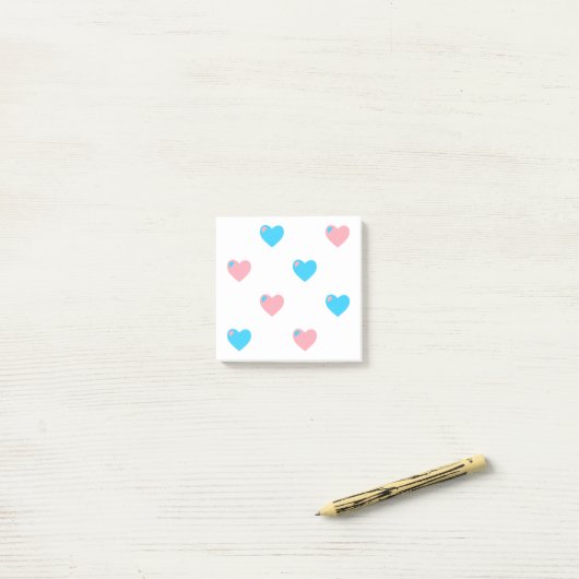Post-it® Papier notes Trans Pride cœurs (Sur un bureau)