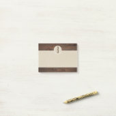 Post-it® Pays Bois & Kraft Brun Rustique Monogramme Initial (Sur un bureau)