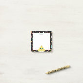 Post-it® Peekaboo Black Baby Chick (Sur un bureau)