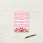 Post-it® Peony rose (Sur un bureau)