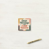 Post-it® Petits Matins Calmes Construisent un Grand Succès (Sur un bureau)