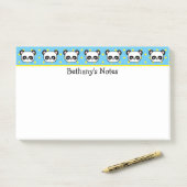 Post-it® Petits ours de panda personnalisés (Sur un bureau)