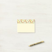 Post-it® Pine Cones et Motif de Noël Holly (Sur un bureau)
