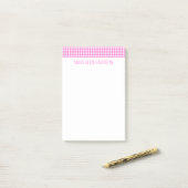 Post-it® Plaid En vichy rose et blanc personnalisé (Sur un bureau)