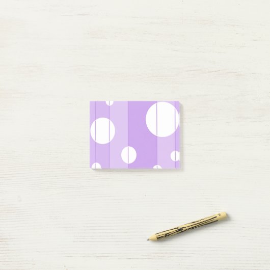 Post-it® Points et rayures dans FairytalePurple (Sur un bureau)