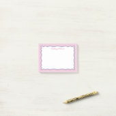 Post-it® Points roses et cadre ondulé avec nom (Sur un bureau)