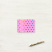 Post-it® pois arc-en-ciel (Sur un bureau)