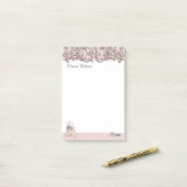 Post-it® Pompe/stiletto rose et tourbillons floraux (Sur un bureau)