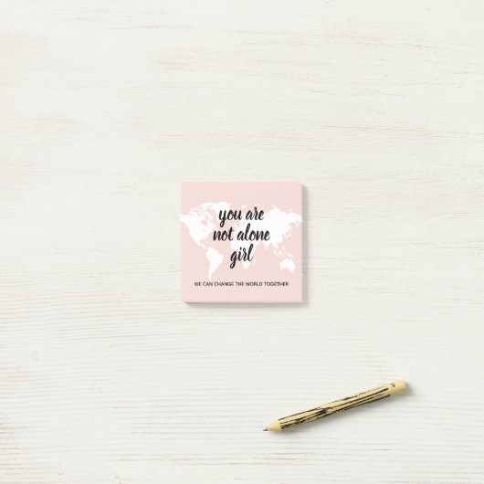 Post-it® Positif Vous N'Êtes Pas Seul Citation Motivation F (Sur un bureau)