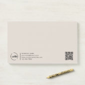 Post-it® Professionnel Moderne Logo Entreprise QR Code Beig (Sur un bureau)