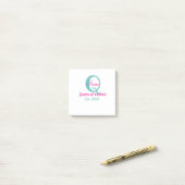 Post-it® Queen of cuisine monogramme vert rose simple minim (Sur un bureau)