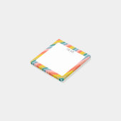Post-it® Rayures arc-en-ciel personnalisées Monogramme chic (Incliné)