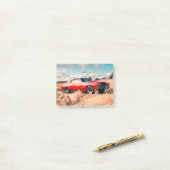 Post-it® Red Muscle Car en herbe. (Sur un bureau)