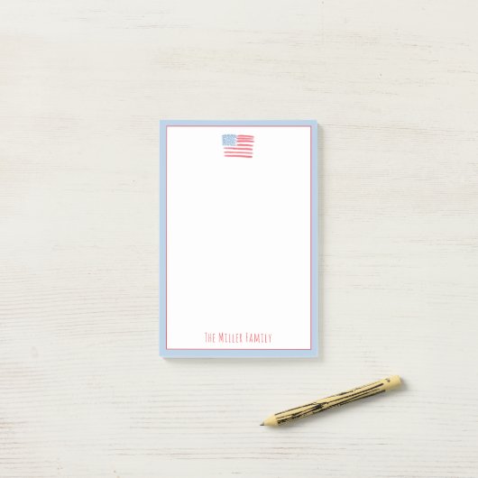Post-it® Red, White and Blue Family Notepad (Sur un bureau)
