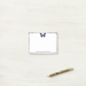 Post-it® Remarques sur papillon violet brillant (Sur un bureau)