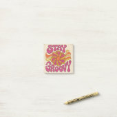 Post-it® Restez Groovy (Sur un bureau)