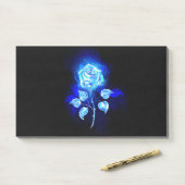 Post-it® Rose bleu brûlant (Sur un bureau)