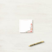 Post-it® Rose Reverie - Flore floue (Sur un bureau)