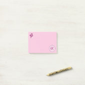 Post-it® Rose rose monogramme X (Sur un bureau)