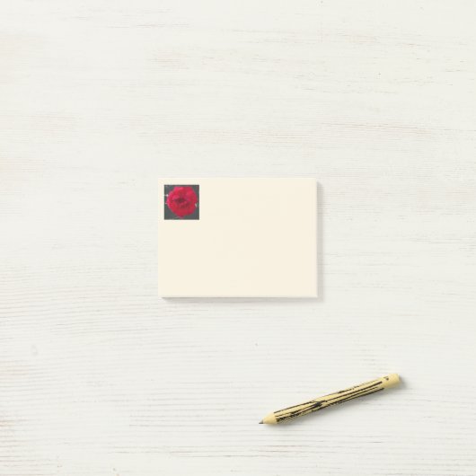 Post-it® RoseRed sur charbon (Sur un bureau)