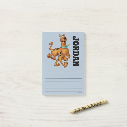 Post-it® Scooby-Doo Joyeuse Marche | Ajouter Votre Nom (Sur un bureau)