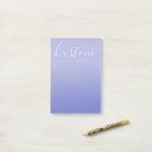 Post-it® Script cursif modifiable | Violet blanc et violet (Sur un bureau)