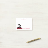 Post-it® Silhouette de chats noirs sur le monogramme rouge (Sur un bureau)